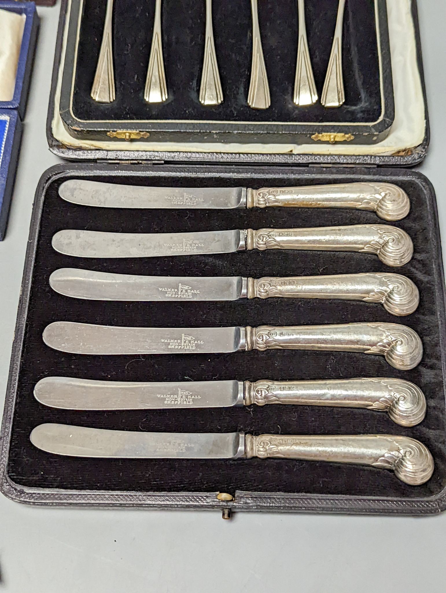 Sundry cased sets etc. including silver replica spoon, cake forks, tea knives, plated wares.